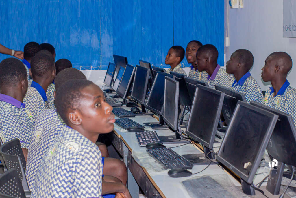 Students in Brooks Dreams Foundation ICT lab